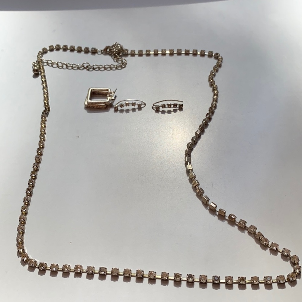 Costume jewelry‎ set one necklace two sets of earrings with diamond looks Prom